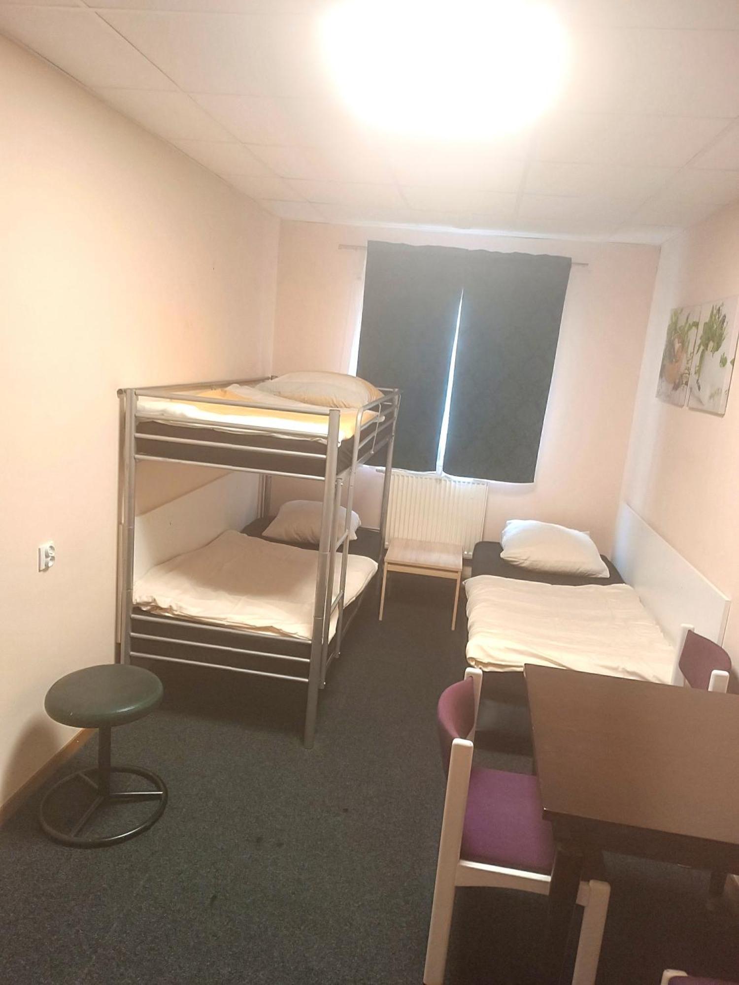 Hostel Krosnienska 12 지엘로나구라 외부 사진