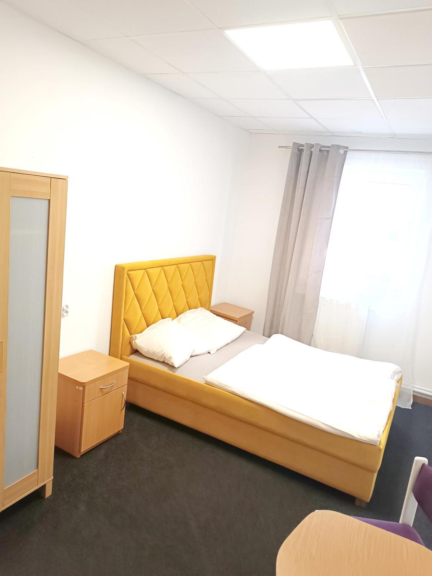 Hostel Krosnienska 12 지엘로나구라 외부 사진
