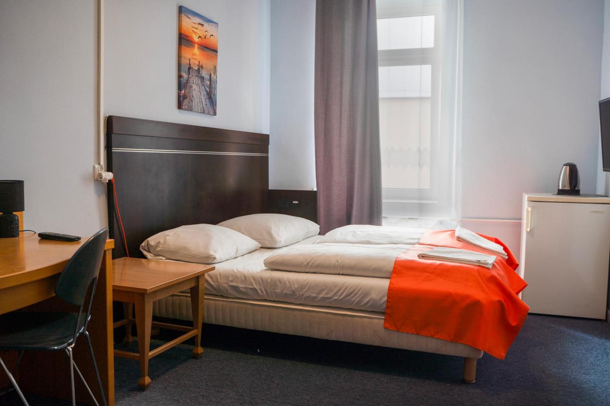 Hostel Krosnienska 12 지엘로나구라 외부 사진