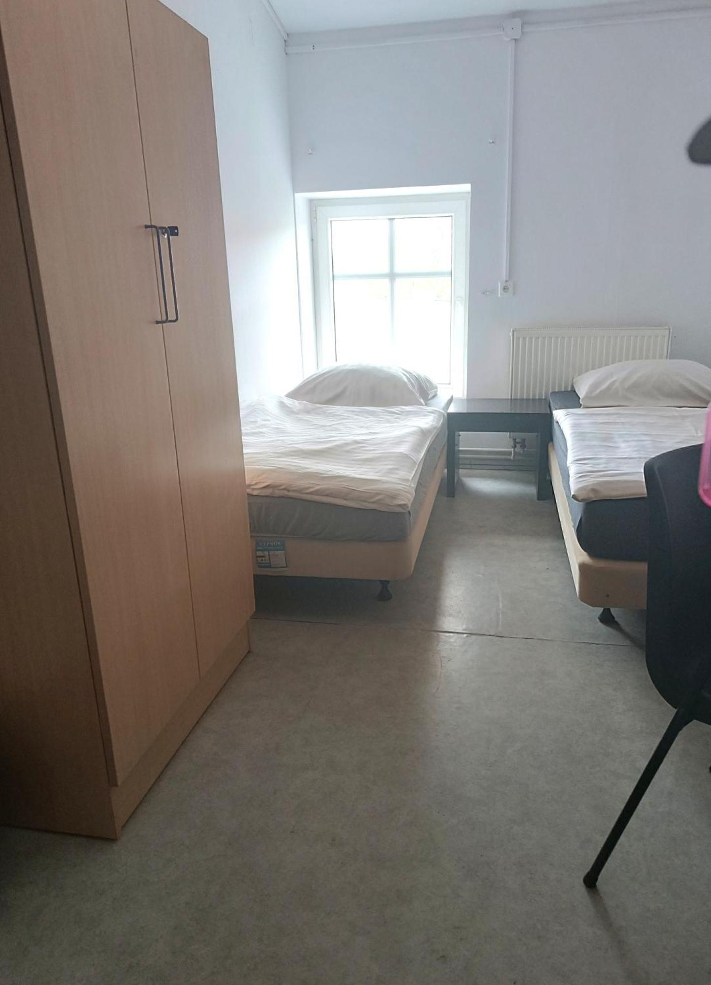 Hostel Krosnienska 12 지엘로나구라 외부 사진