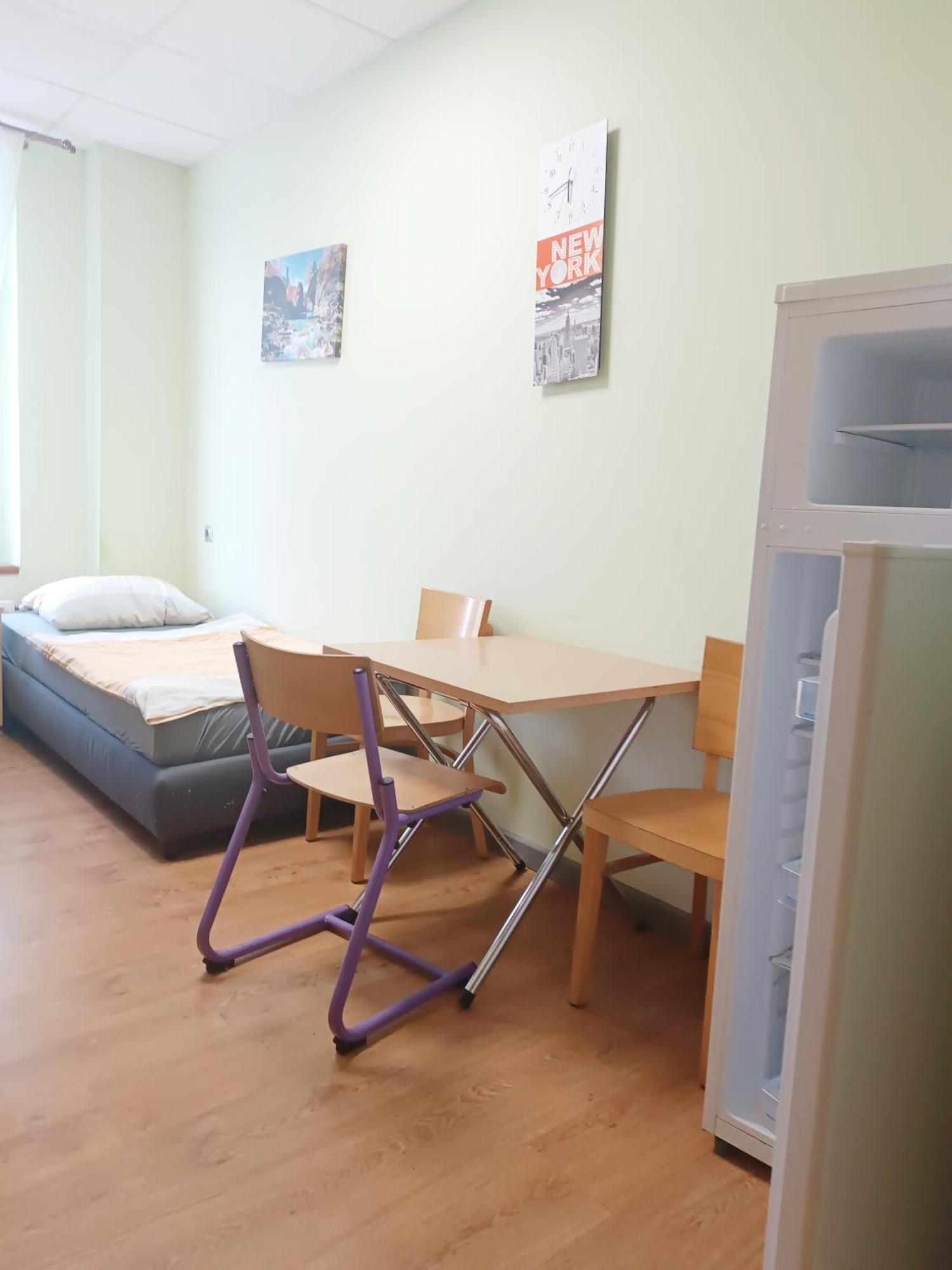 Hostel Krosnienska 12 지엘로나구라 외부 사진